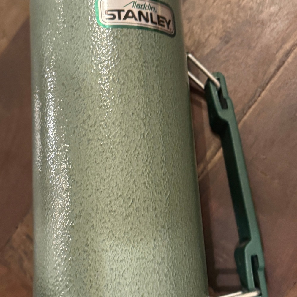 Vintage Aladdin Stanley A-944DH Hammertone Green 1 Quart Vacuum Thermos Bottle - Picture 10 of 16